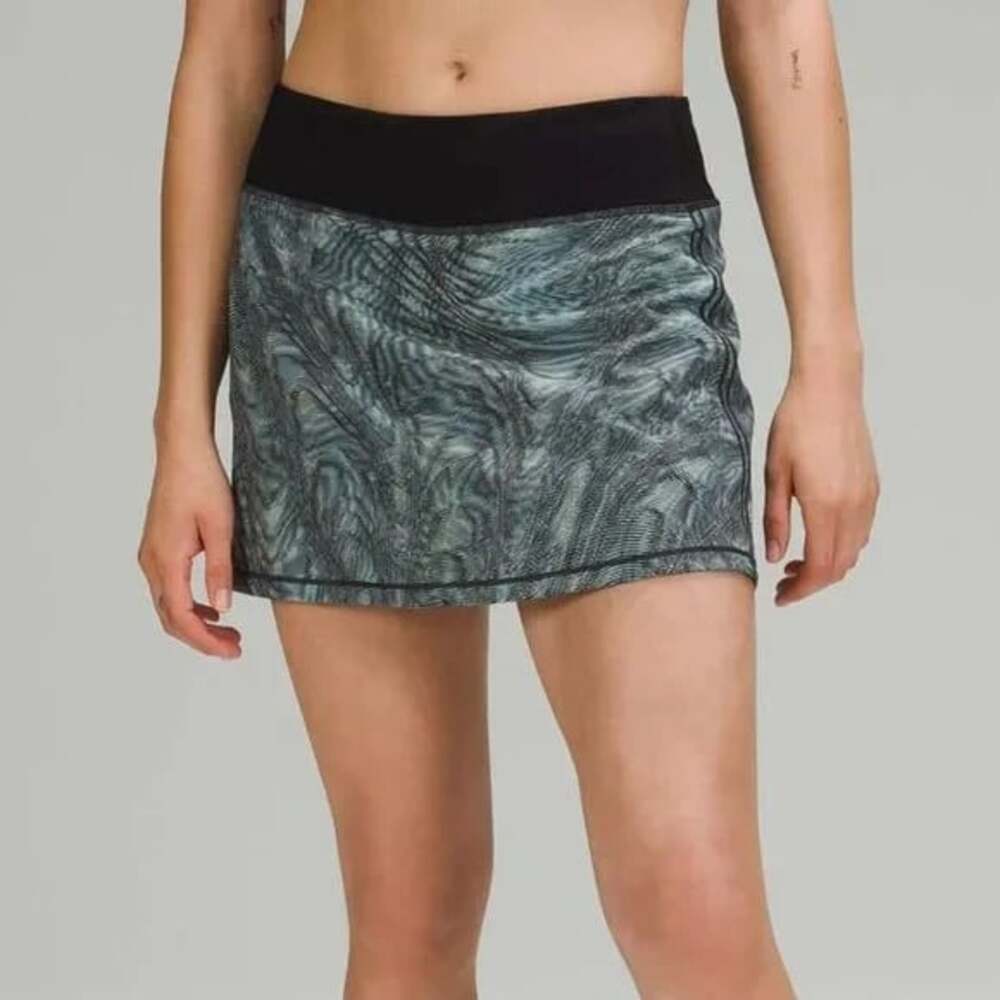 Lululemon Pace Rival Skirt sz 10 Tall No Panels Dimensional Icing Blue/black,DW